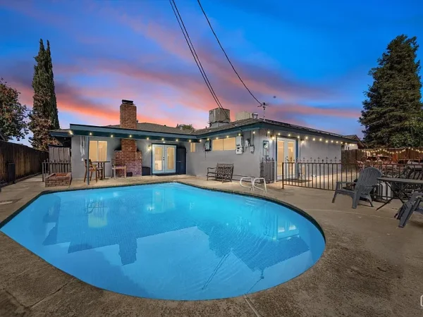 ba7365307d778bd1cf109096b53b306c-cc_ft_768